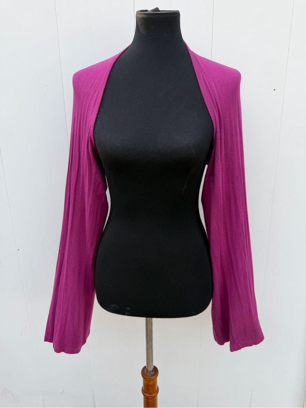 Metro 7 Open-Front Shrug in Magenta
